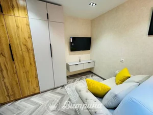 Фото 3 2-комн. квартира в центре