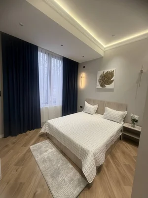 Фото 1 3-комн. квартира в Академгородке