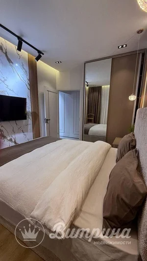 Фото 1 3-комн. квартира в Мавлоно Риёзий