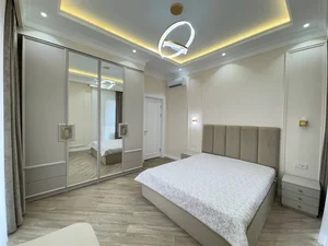 Фото 1 3-комн. квартира в Мирабадский район