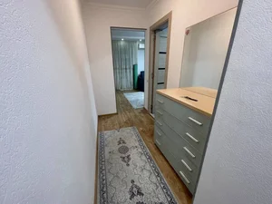 Фото 3 2-комн. квартира в Максима Горького