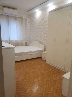 Фото 2 2-комн. квартира в Мирабадском районе