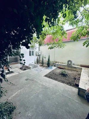 Фото 10 4-комн. дом на Ивлева